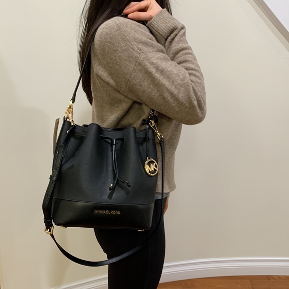 Brand new Michael Kors - medium Trista Bucket bag - Picture 6 of 6